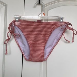 Target side tie bottoms